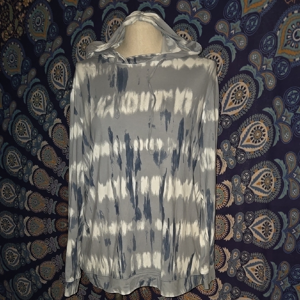 Any Body Tie-Dye Long Sleeve Top Med T